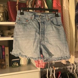 Levi’s shorts